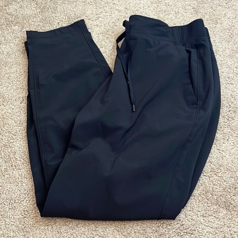 Athleta black joggers size 4